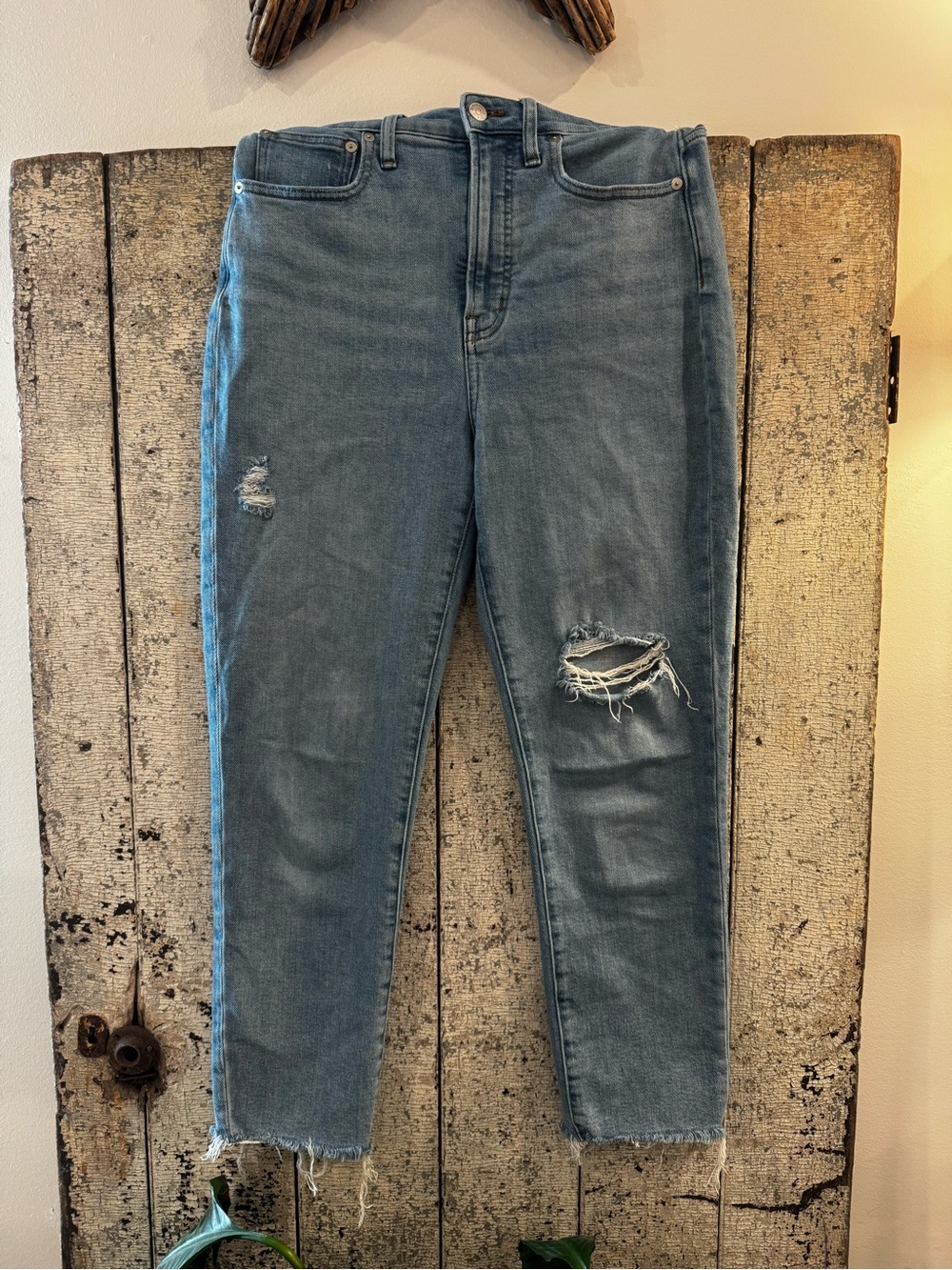 Madewell The Curvy Perfect Vintage Jean Size 27 Distressed Raw Hem